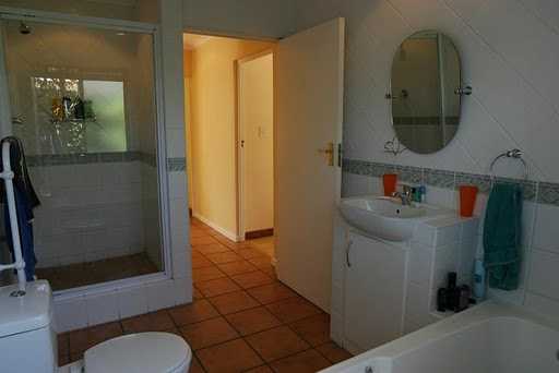 Großes gem. Badezimmer 